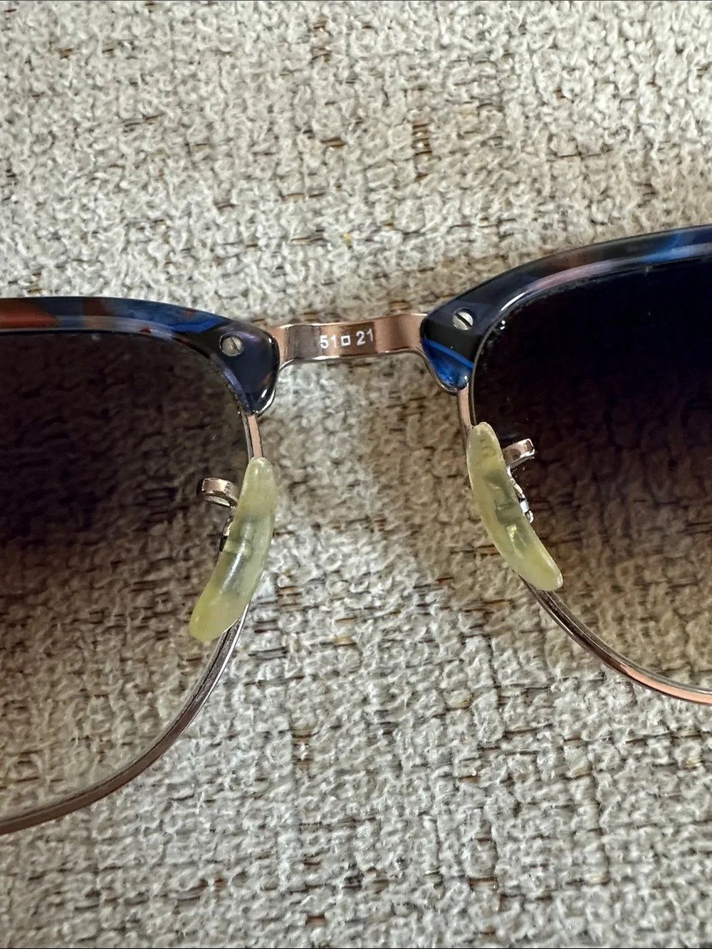 Authentic Ray-Ban Clubmaster Fleck Sunglasses (RB3016) - Great Condition